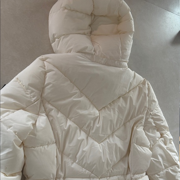 DKNY Cream Hooded Puffer Coat - Picture 13 of 16